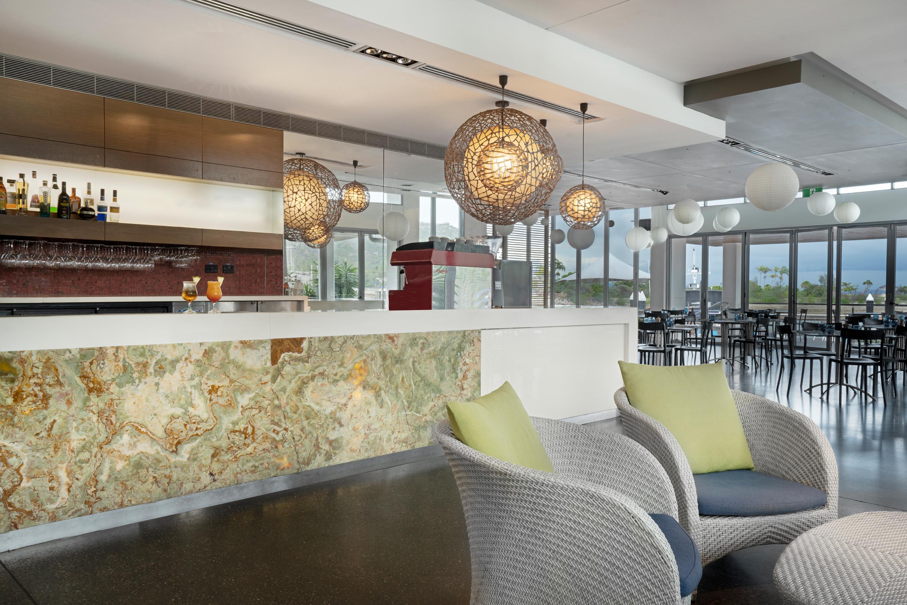 蓝色辣椒酒店 耐莉湾 外观 照片 The lounge at the airport